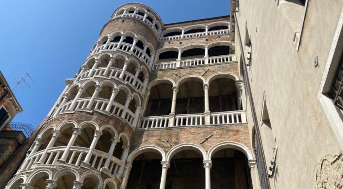 Scala Contarini del Bovolo, meraviglia nascosta tra le calli. scala contarini del bovolo